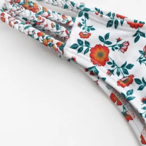 NEW Flower Bikini Set | Criss Cross Strap Bikini | White Bikini - Picture 3 of 8